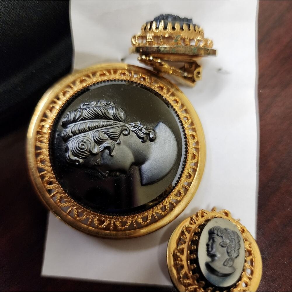 Vintage Cameo Hematite Brooch & Clip Earrings, Filigree Pin Set Germany Style - Picture 5 of 10